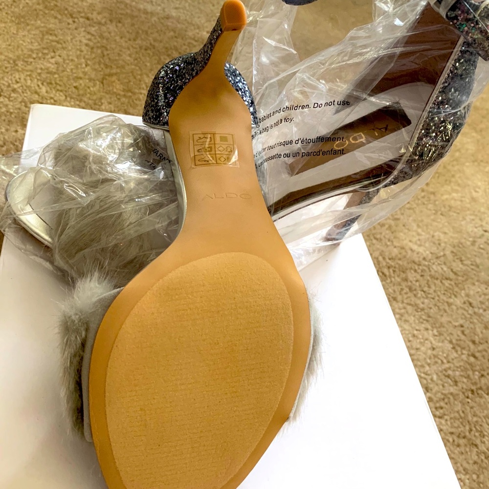 Shoes - Picture 3 of 6